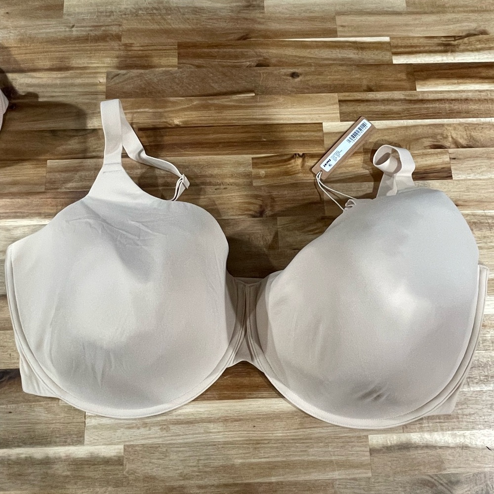 SKIMS Nude/Beige Seamless T-Shirt Bra